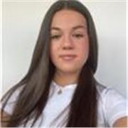 Profesora de apoyo escolar especializada en clases para niños de forma presencial