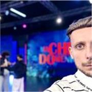 Disponibile a seguire chi abbia necessità di apprendere la lingua italiana e non solo.