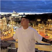 Profesor de música especialista en canto y producción musical