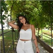 Laureata in Neurobiologia, lezioni di biologia, biotecnologie, chimica