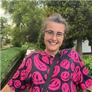 Profesora titulada en Educación Primaria con especialidad en Inglés. 1 año de experiencia, imparte clases de forma presencial en Jaén capital y de forma online