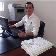 Doy clases a jovenes de institutos