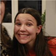 Étudiante propose des cours de maths (suivi de la spécialité maths au lycée + classes préparatoires avec des maths approfondies)