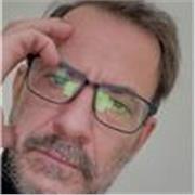 Insegnante, Avvocato, impartisce lezioni di diritto privato e procedura civile per scuole superiori e studenti universitari