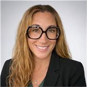 Profesora tutora en colegio internacional, impartiendo clases en inglés 