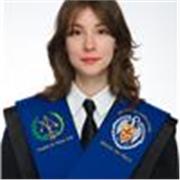 Profesora graduada en Física por la Universidad Complutense de Madrid con más de un año de experiencia dando clases particulares. 