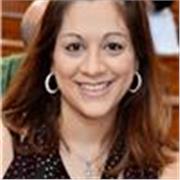 Profesora de inglés. Trabajé con todas las edades, desde niños a adultos. Disfruto dar clases y acompañar el aprendizaje 
