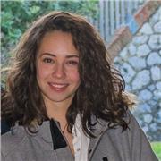 Étudiante passionnée par les mathématiques donne des cours