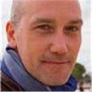 Grazie a un'esperienza pluriennale; empatia innata; vasto know-how, mi reputo uno dei migliori coach/formatori disponibili