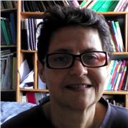 Enseignante physique -chimie donne cours de la 2nd à BAC +3