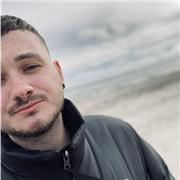 Privater Englischlehrer bietet Online- und Präsenzunterricht in Passau an.