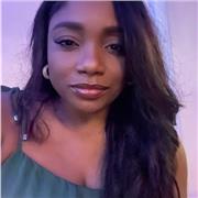 Trabajadora social y promotora social con experiencia con niños entre 2 a 5 años