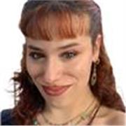 Profesora de artes especializada en moda con conocimientos de muchas otras ramas (Dibujo; dibujo tecnico...) para cualquier edad.