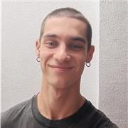 👋 ¡Hola! Soy Oihan, apasionado por la enseñanza, adapto las clases de manera creativa, original, y al ritmo de cada estudiante 😁