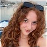 Ciao sono Sara, laureanda in psicologia al secondo anno e diplomata a liceo classico e offro ripetizioni per elementari e medie