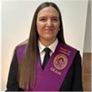 Graduada en Farmacia ofrece clases de Matemáticas, Física y Química desde ESO hasta nivel universitario