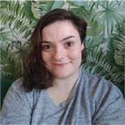 Biology PhD student teaches science in a non-threatening, tear-your-hair-out free zone!