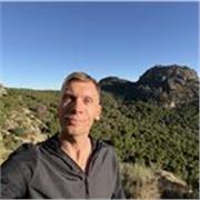 Professional Scientist, aiming at high achievers and emergency cases. Offering high quality, personalised tutoring.