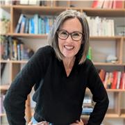 One-to-one life coaching helping students with goal setting, time management, and motivation.