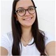 Profesora para alumnos/as de infantil, primaria y ESO