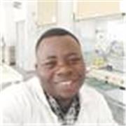 Je suis titulaire d'un Licence en Biologie et d'un Master en Agronomie. J'enseigne les sciences du vivant
