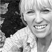 I am an award-winning journalist, trained screenwriter and mentor who helps people of all ages to achieve their writing goals