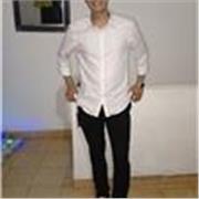 Profesor para todas las asignaturas de básica primaria. Y para bachillerato y universidad en el área de Ciencias Sociales