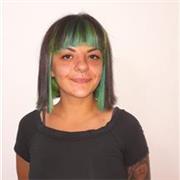 Mi piace molto stare a contatto con i bambini di tutte le età, e mi piace anche insegnare a loro tutto ciò che posso