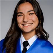 Profesora de Física y Matemáticas graduada en Física para todas las edades con experiencia en Bachillerato y ESO.