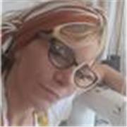 Per chi vuole realizzare il sogno di poter realizzare con le proprie mani un capo su misura. Impartisco lezioni di modellismo e cucito