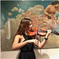 Estudiante de violín en grado superior y de historia y ciencias de la música en la ugr imparte clases de violín o lenguaje musical