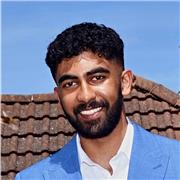 Engineer offering online Maths GCSE tutoring to students