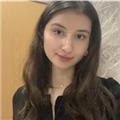 İngilizce öğretmeniyim ve farklı yaş ve seviyelerde öğrencilerle çalışma deneyimine sahibim. 