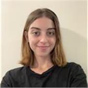 Licenciada en derecho con conocimientos de inglés, experiencia como profesora de extraescolares 