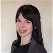 Soy estudiante universitaria francesa y ofrezco clases particulares de francés para todos los niveles. Como hablante nativa, puedo