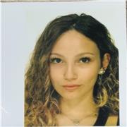 Studentessa universitaria offre ripetizioni e aiuto compiti