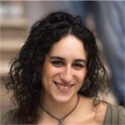 Profesora en Granada de inglés con el grado de Traducción e Interpretación de inglés, árabe e italiano. Online y a domicilio