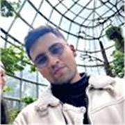 Profesor con experiencia en las academias más reconocidas del pais y universidades. Nivel nativo certificado para trabajar remoto