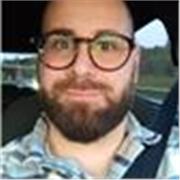 Laureando in Giurisprudenza presso l'Università La Sapienza di Roma si propone di aiutare studenti liceali e universitari