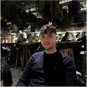 Soy estudiante en la universidad europea estoy haciendo un grado de ingeniería informática y puedo ayudar en mates y francés