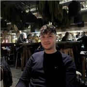 Soy estudiante en la universidad europea estoy haciendo un grado de ingeniería informática y puedo ayudar en mates y francés