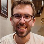 Etudiant en médecine dynamique et pédago, je serai ravi de vous aider pour les différentes matières au collège !