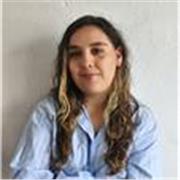 Graduada en Publicidad y RRPP, enseño comunicación, lengua, matemáticas, inglés y economía 