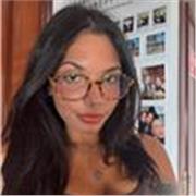 Traductora e intérprete con más de 5 años de experiencias en clases particulares de idiomas para diferentes edades.