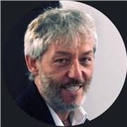 Cattura l'arte e svela il tuo potenziale creativo con il mio corso di fotografia. Lezioni online e in presenza