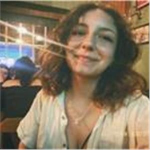 İlayda Gülsümoglu