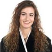Profesora y ex- alumna sobresaliente en la asignatura de Latín y Griego. Enseñanza apta para todas las edades 