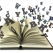 Profesor de Lengua y Literatura imparte clases a adolescentes para exámenes de ingreso y previas en secundaria