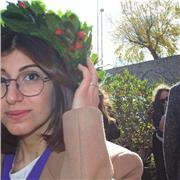 Studentessa offre lezioni di italiano, letteratura e grammatica