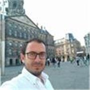 Türkisch und Deutsch als Fremdsprache kann ich unterrichten.